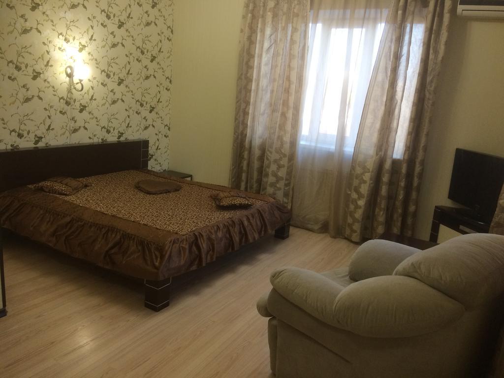 Hotel Grant Pesochin Extérieur photo